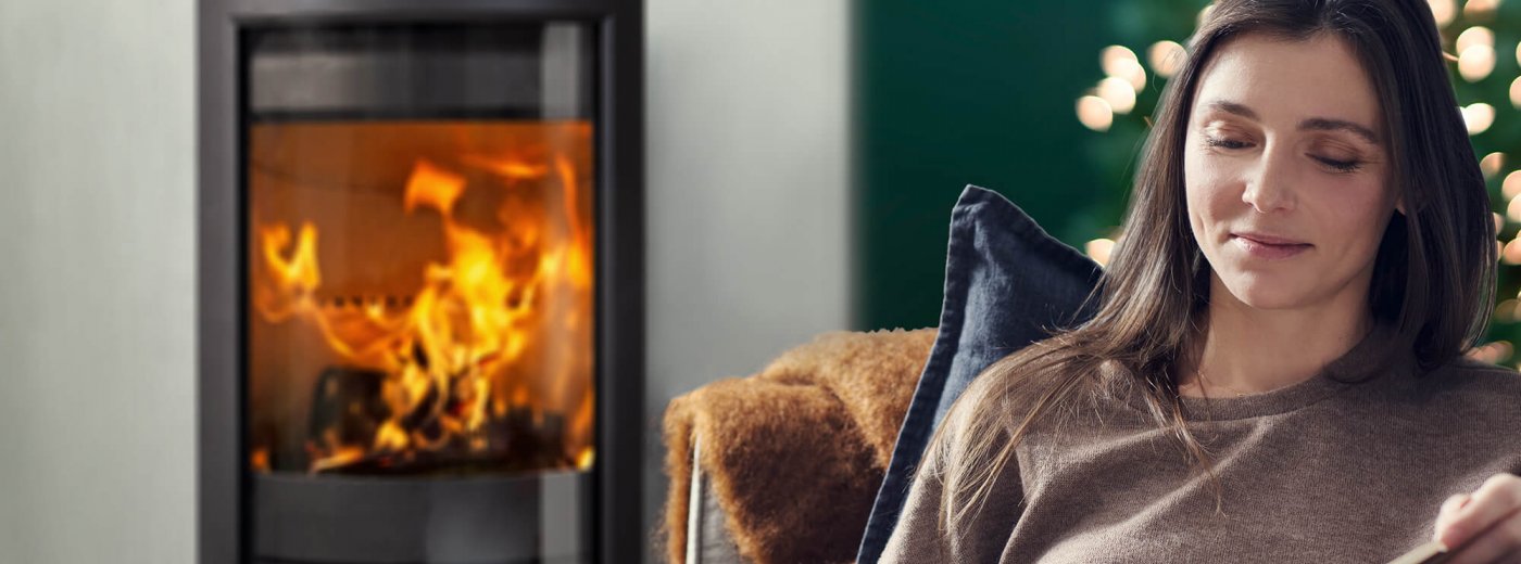 Julehygge foran Jøtul peis